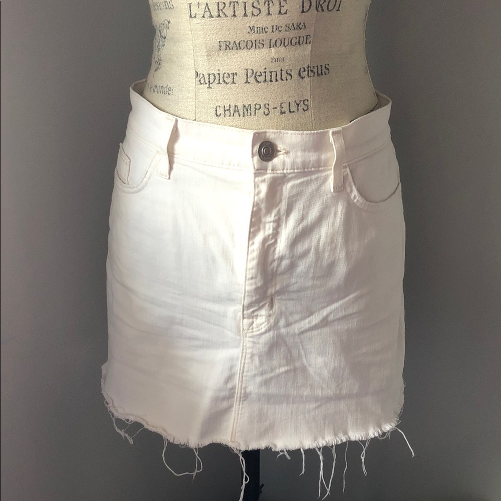 Hudson White Denim Mini Skirt with Frayed Hem
